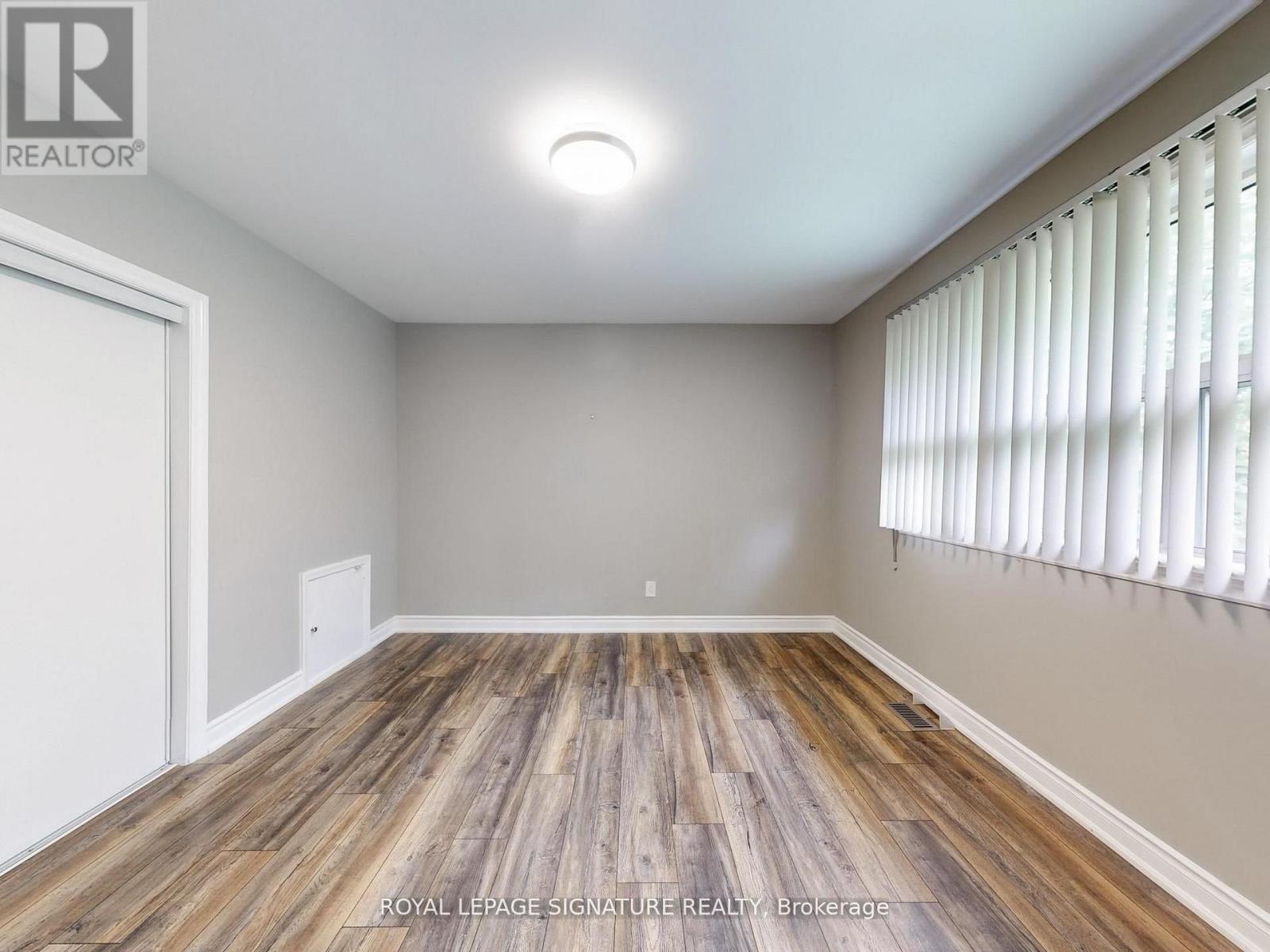 Photo 39 of 1821 Christopher Road, Mississauga ON