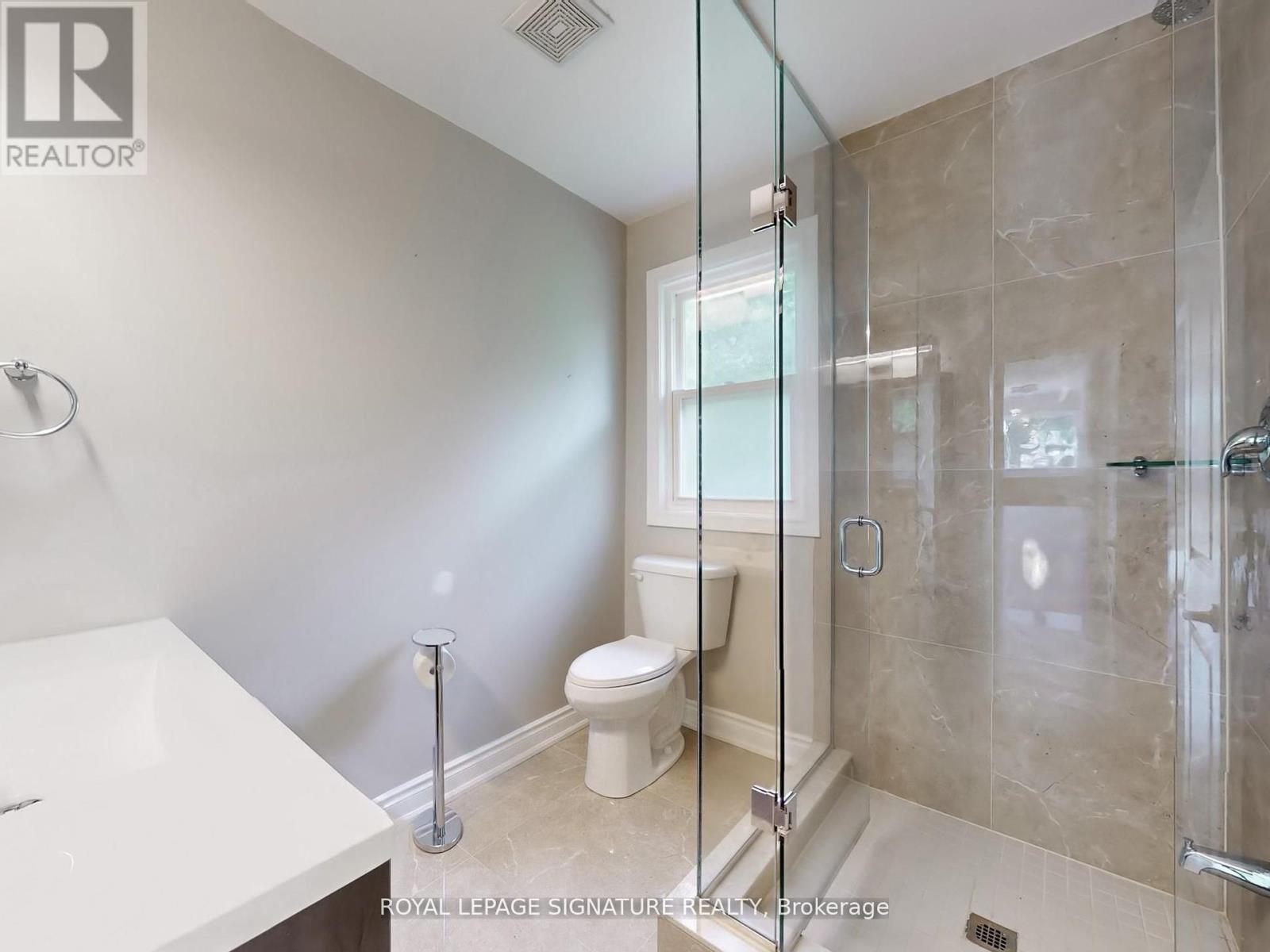 Photo 7 of 1821 Christopher Road, Mississauga ON