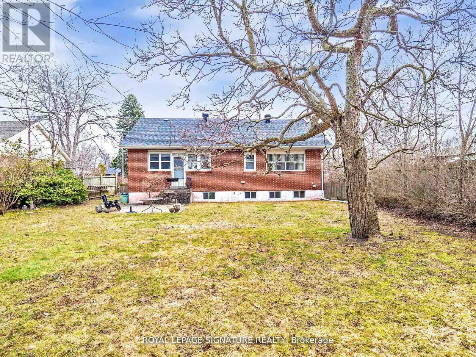 Photo 13 of 1821 Christopher Road, Mississauga ON