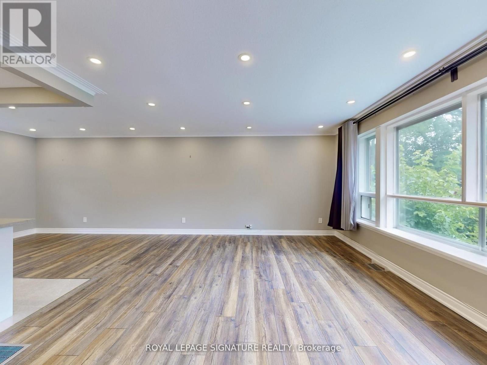Photo 37 of 1821 Christopher Road, Mississauga ON