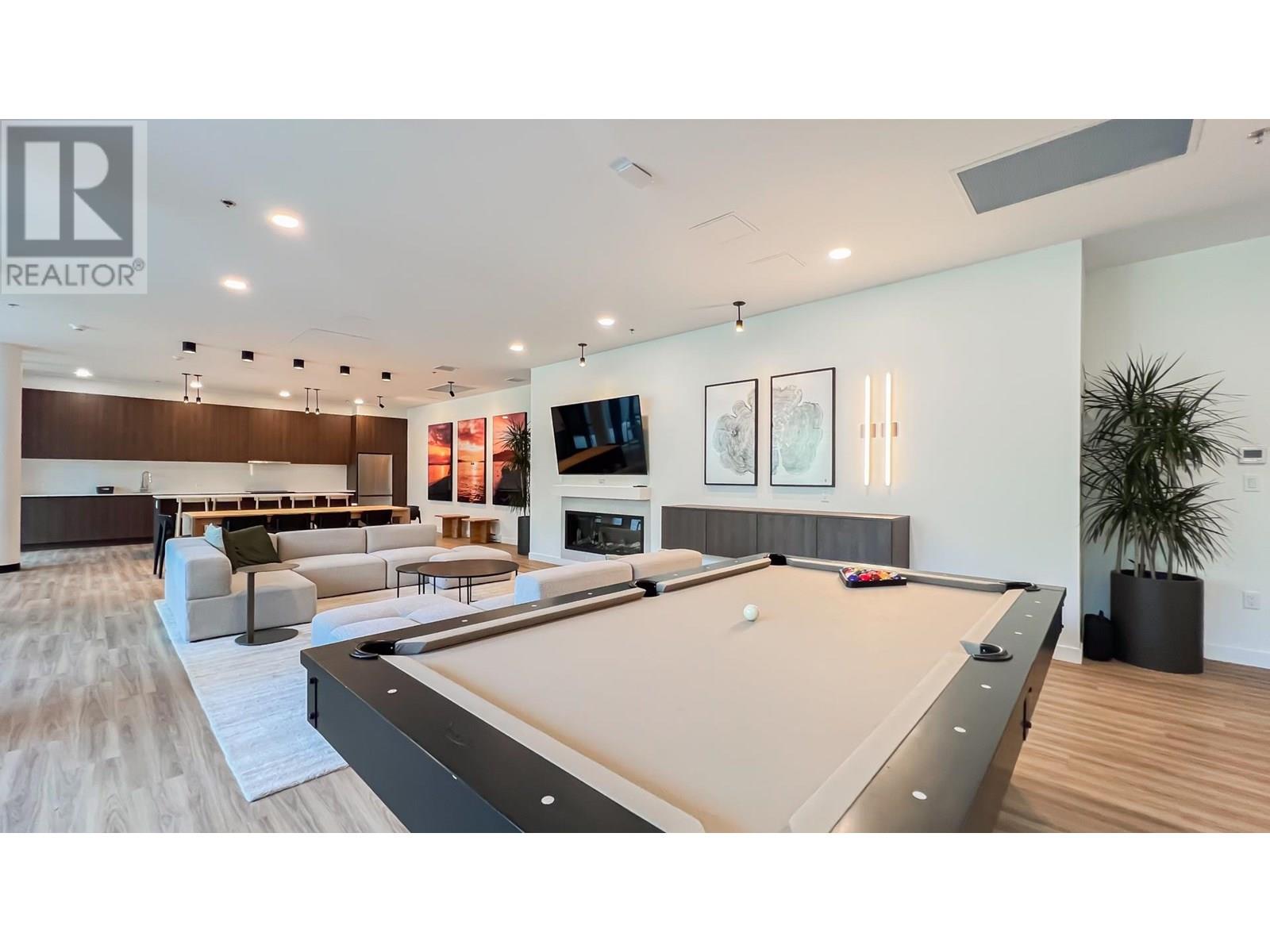 Photo 1 of 422 3594 Malsum Drive, North Vancouver BC
