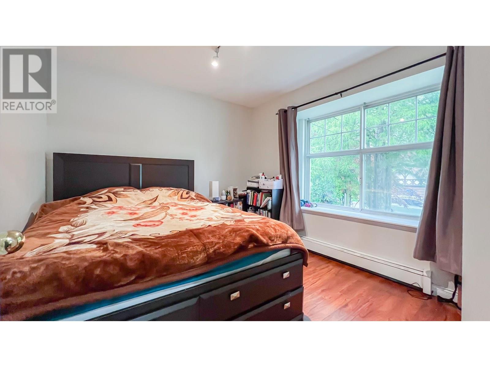 Photo 10 of 1553 Burrill Avenue, North Vancouver BC