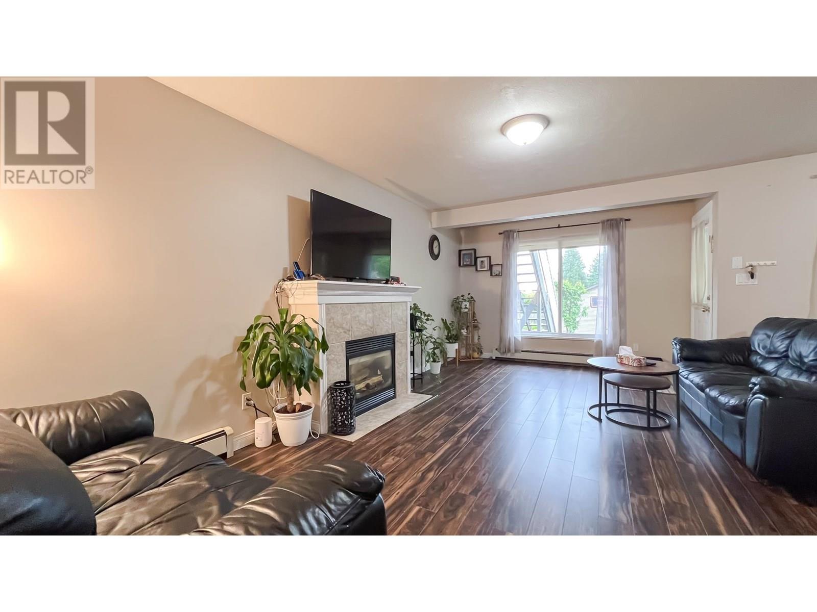 Photo 16 of 1553 Burrill Avenue, North Vancouver BC