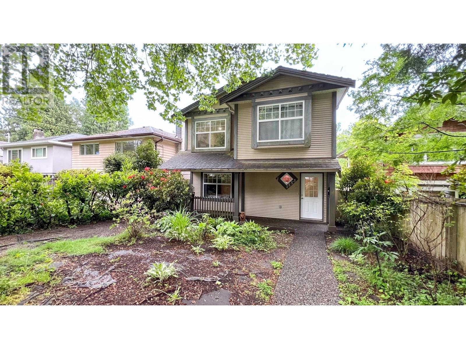 Photo 21 of 1553 Burrill Avenue, North Vancouver BC