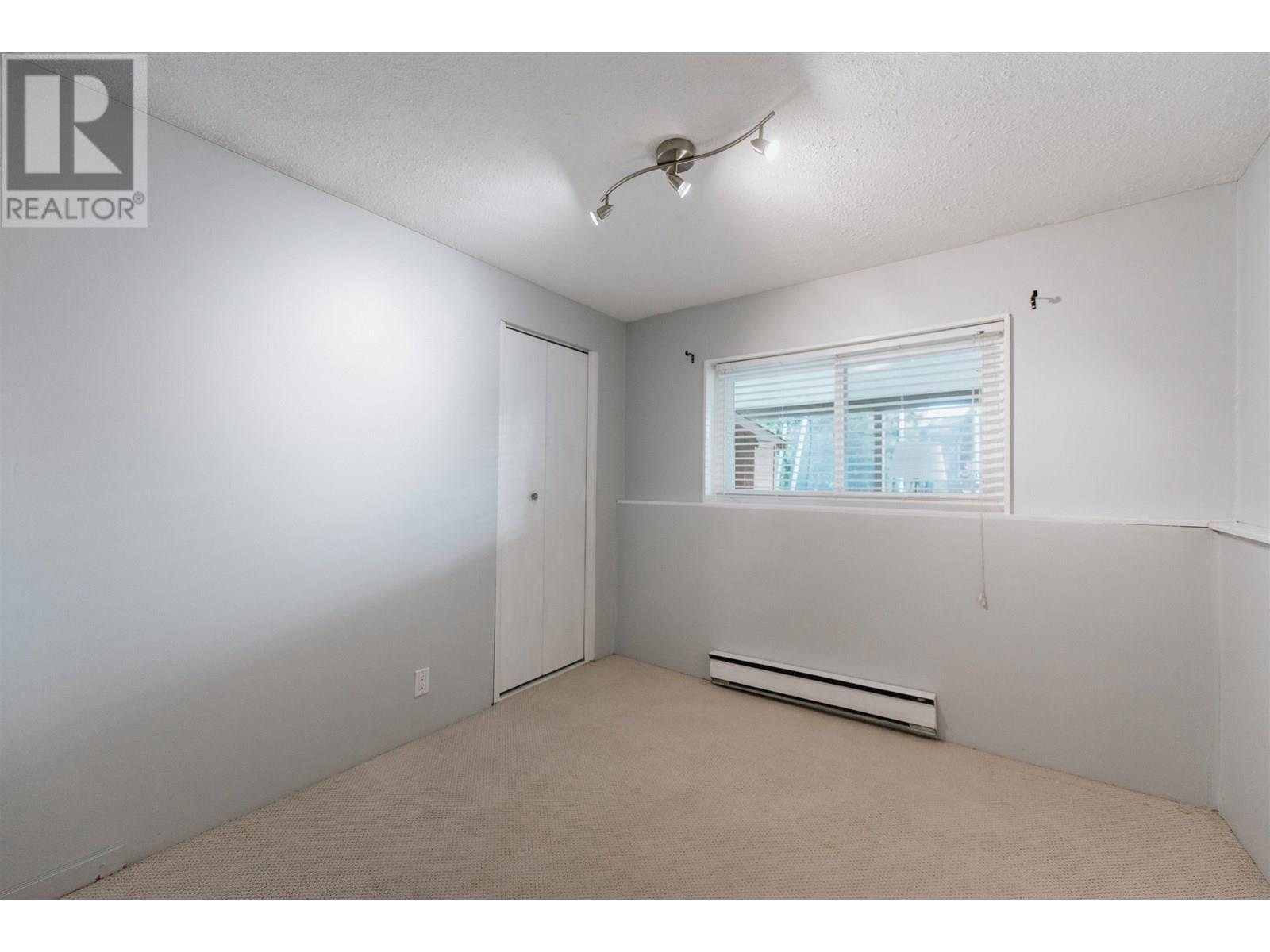 226 PRATT ROAD, Gibsons