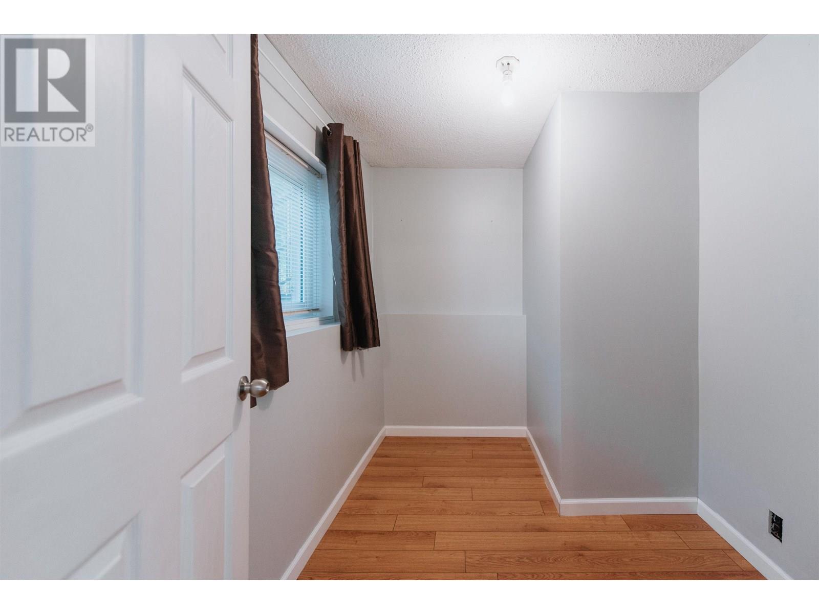 226 PRATT ROAD, Gibsons