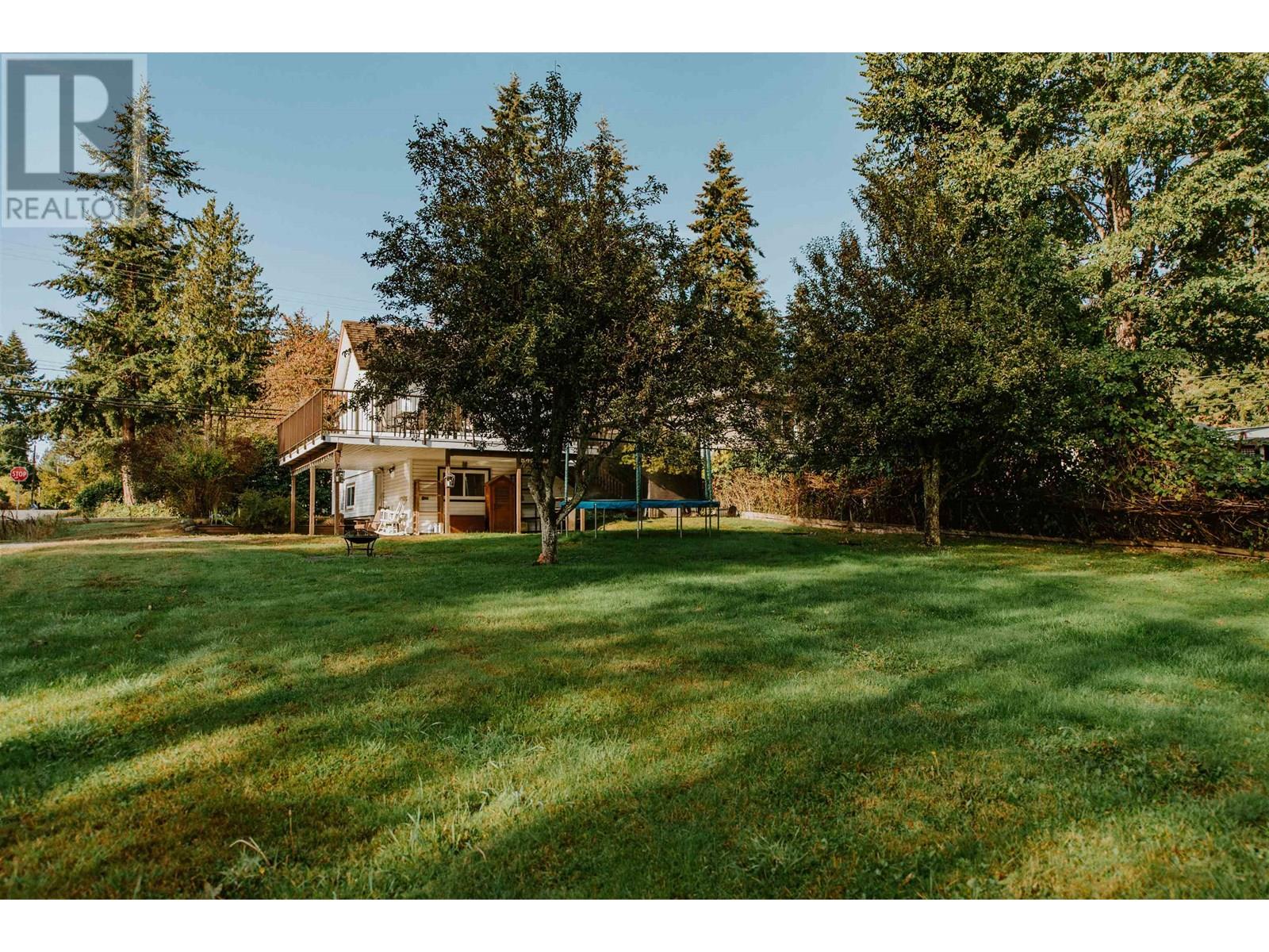 226 PRATT ROAD, Gibsons