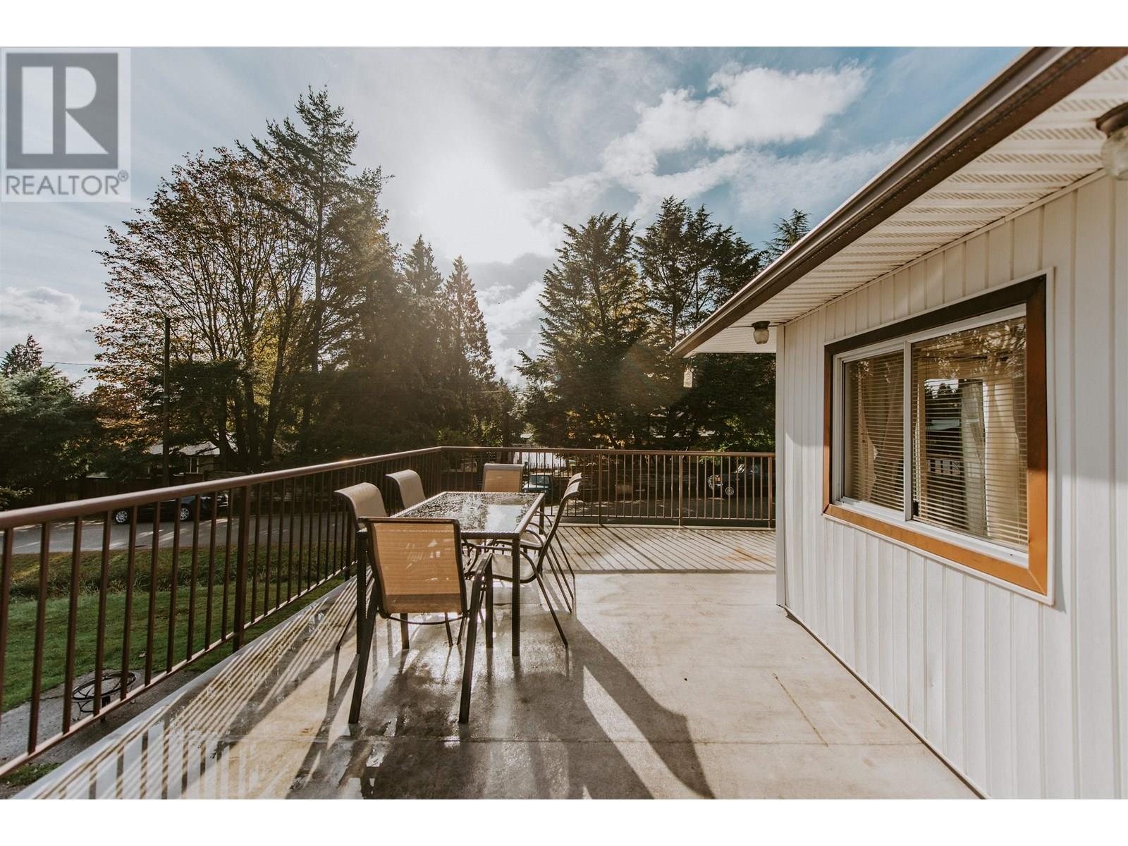 226 PRATT ROAD, Gibsons