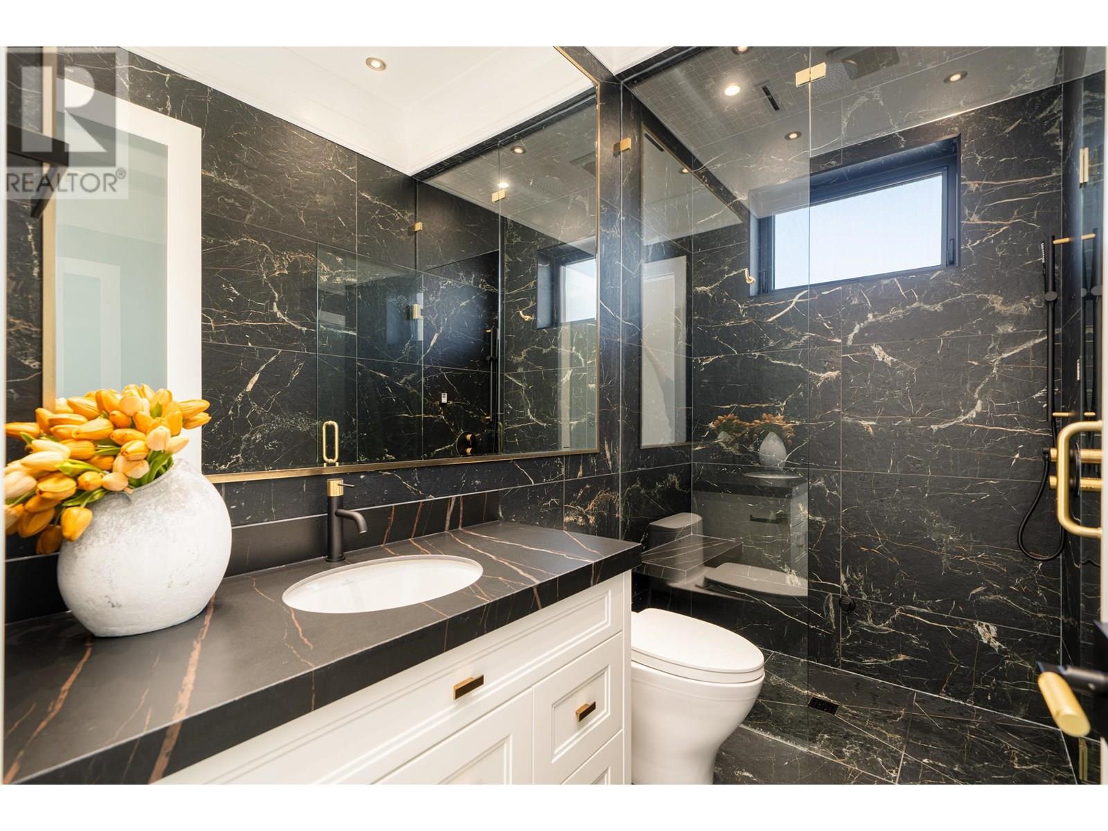 Photo 9 of 6191 Udy Road, Richmond BC