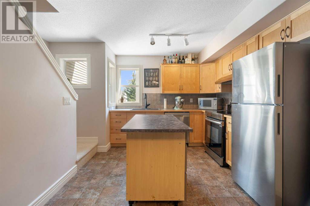 Single Family House 4 Level for Sale in  Bridlewood Lane SW Bridlewood Calgary 