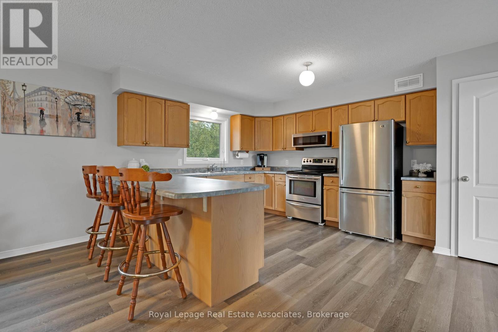 Photo 4 of 1713 Weslemkoon Lake Road, Limerick ON