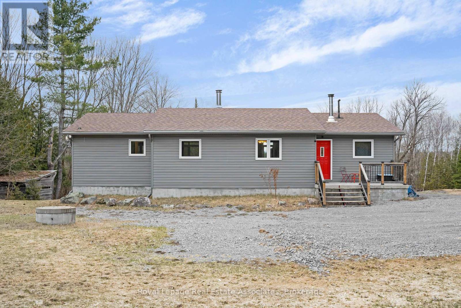 Photo 11 of 1713 Weslemkoon Lake Road, Limerick ON