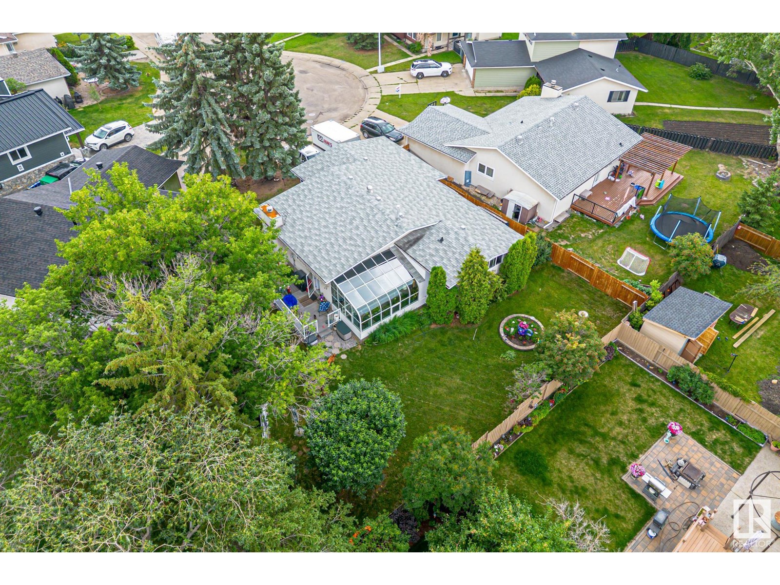 Photo 7 of 12250 143 Av Nw, Edmonton AB
