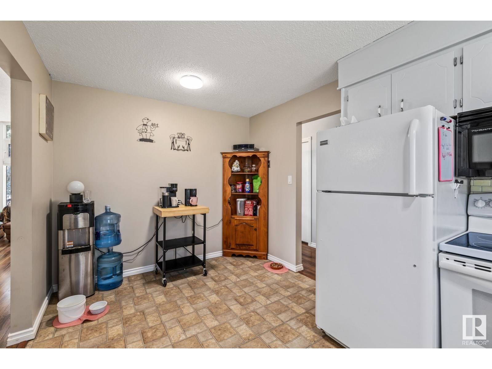 Photo 1 of 12250 143 Av Nw, Edmonton AB