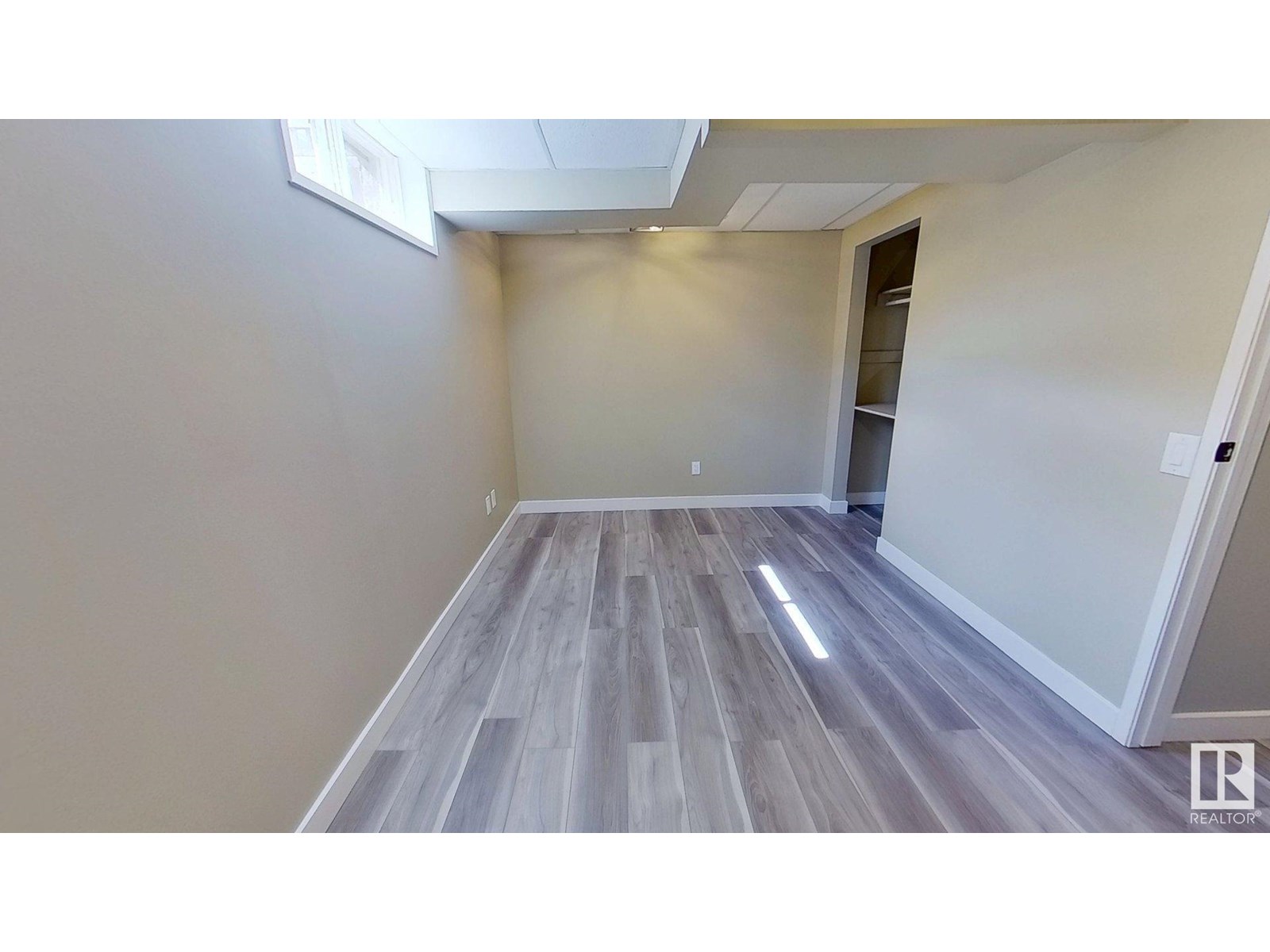 Photo 19 of 3221 138 Av Nw, Edmonton AB