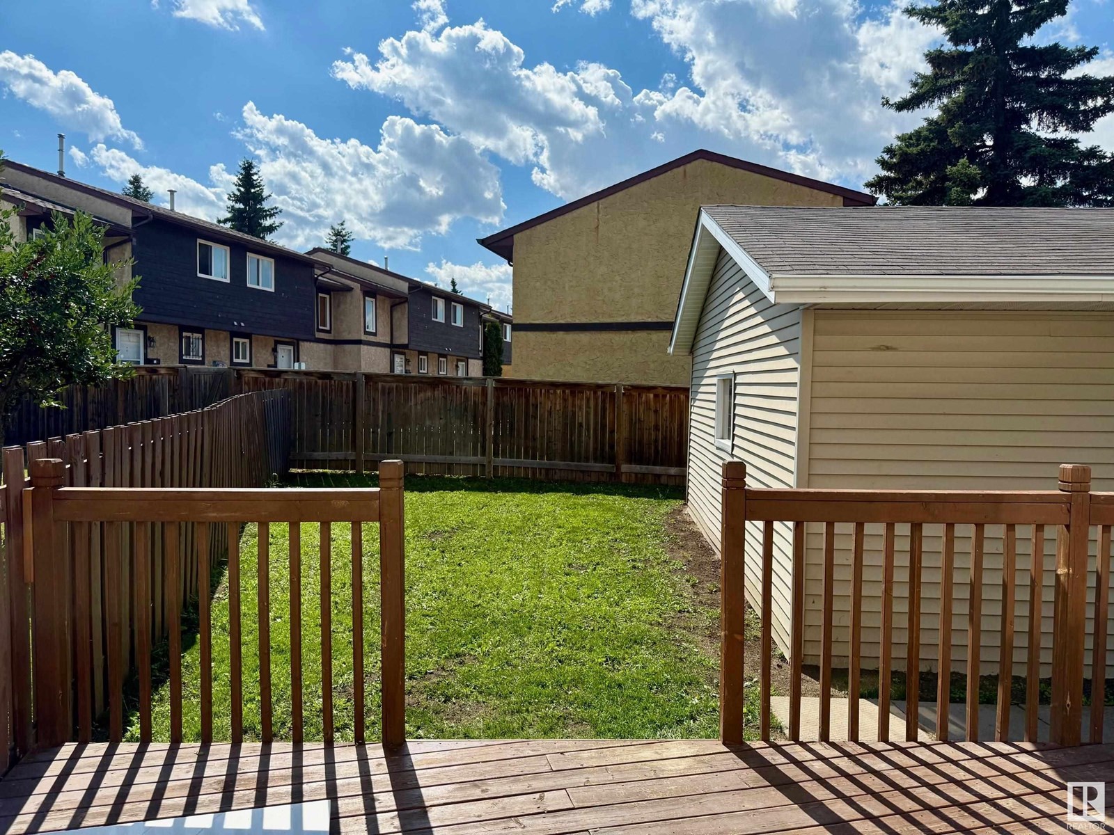 Photo 23 of 3221 138 Av Nw, Edmonton AB