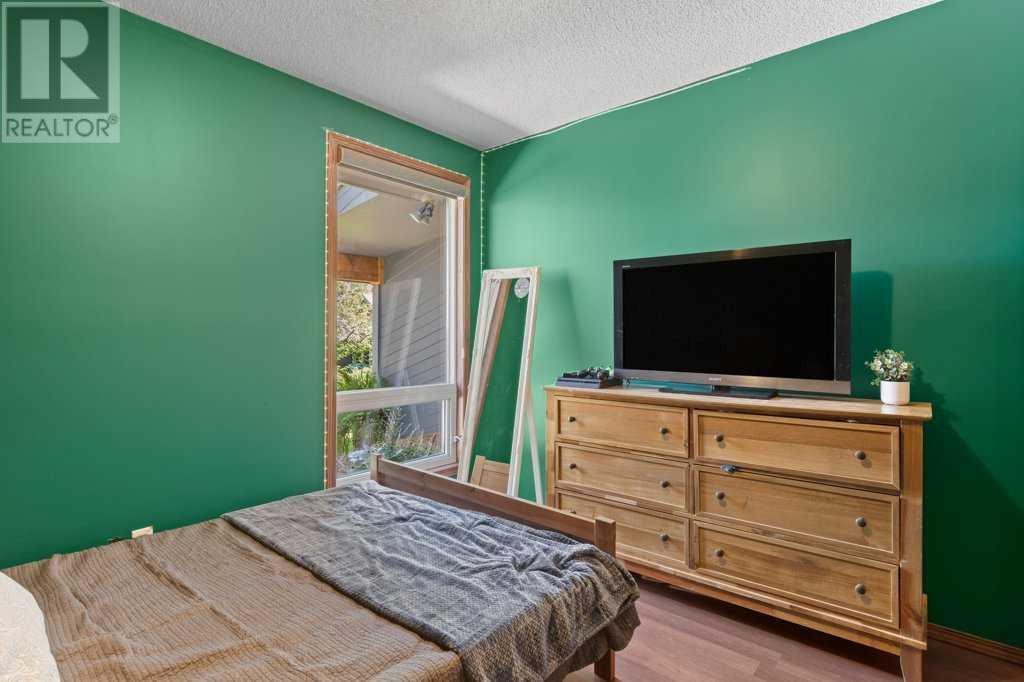 Single Family House Bungalow for Sale in  Brookpark Crescent SW Braeside Calgary 