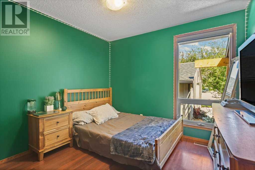Single Family House Bungalow for Sale in  Brookpark Crescent SW Braeside Calgary 
