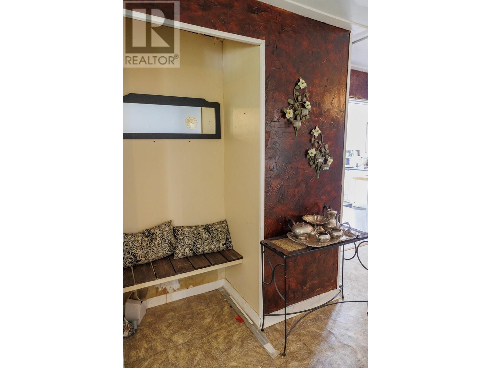 8189 LOOS ROAD - 31