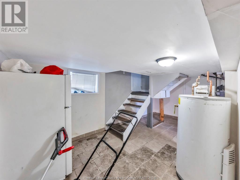 Photo 28 of 317 Pierre Ave, Windsor ON