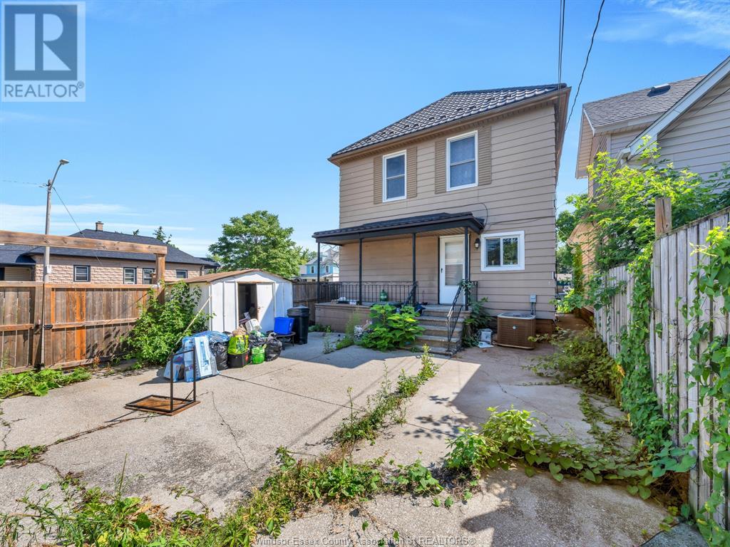 Photo 16 of 317 Pierre Ave, Windsor ON