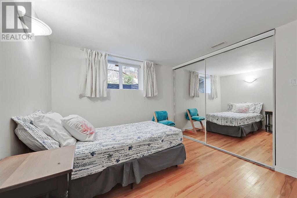 Single Family House for Sale in   Avenue NW Hounsfield Heights/Briar Hill Calgary 