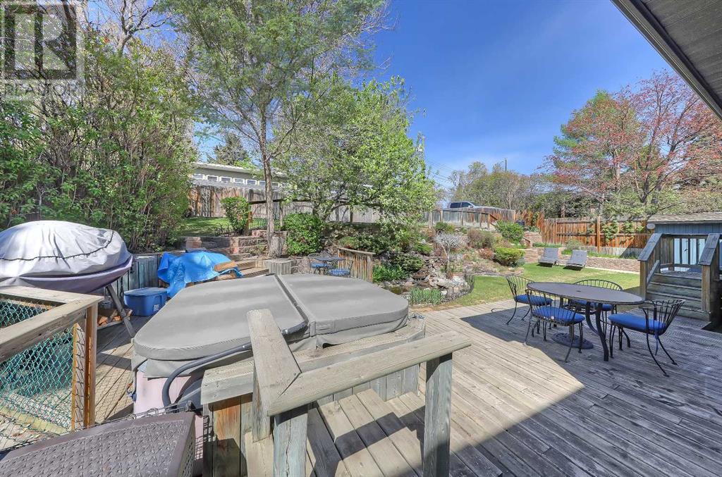 Single Family House for Sale in   Avenue NW Hounsfield Heights/Briar Hill Calgary 
