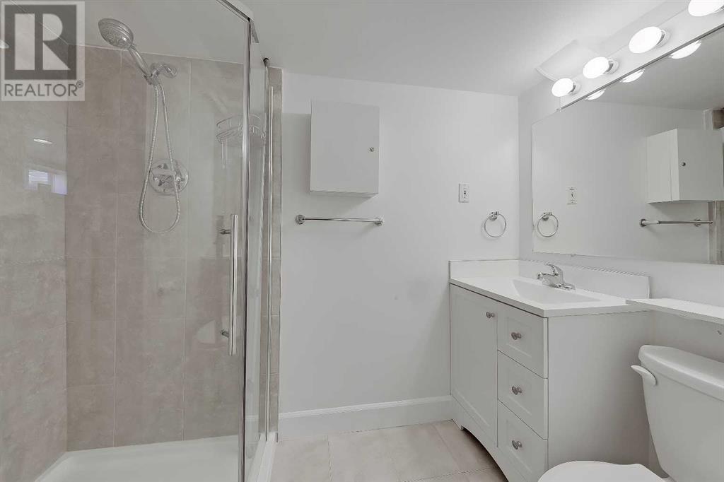 Single Family House for Sale in   Avenue NW Hounsfield Heights/Briar Hill Calgary 