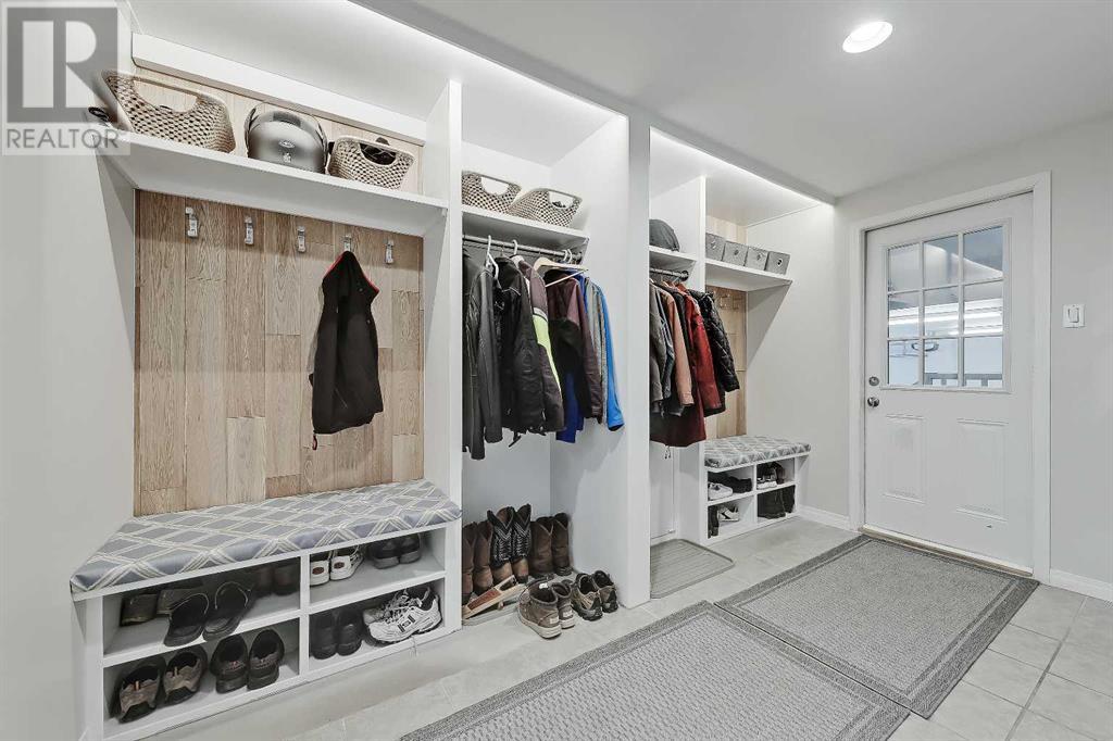 Single Family House for Sale in   Avenue NW Hounsfield Heights/Briar Hill Calgary 