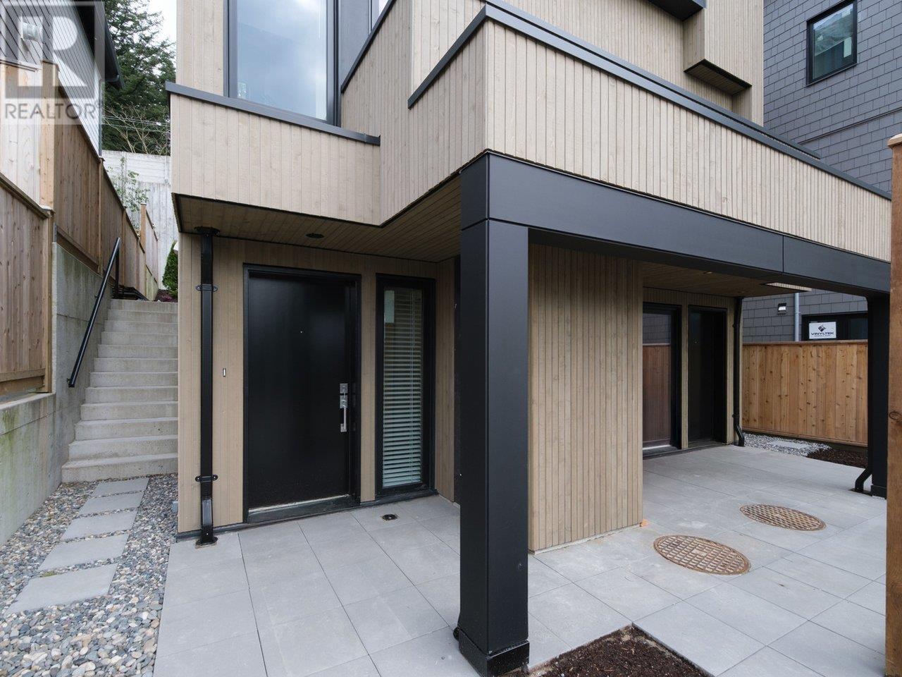 Photo 4 of 1119 E Keith Road, North Vancouver BC