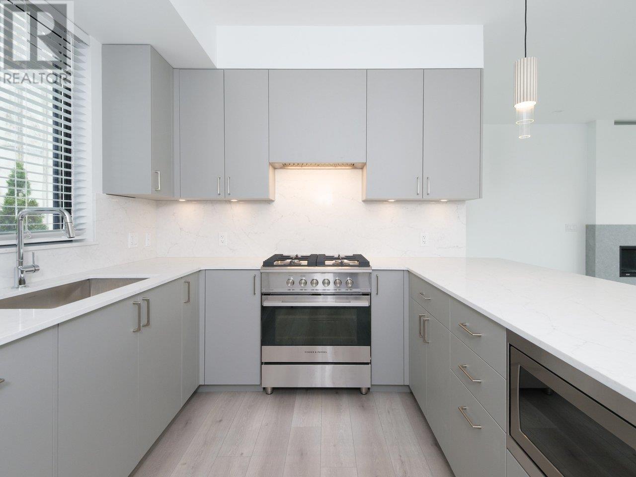Photo 14 of 1119 E Keith Road, North Vancouver BC