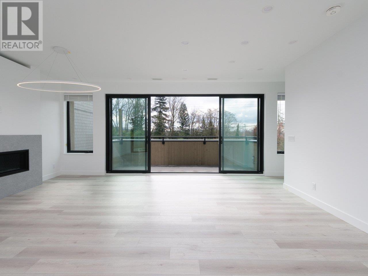 Photo 33 of 1119 E Keith Road, North Vancouver BC