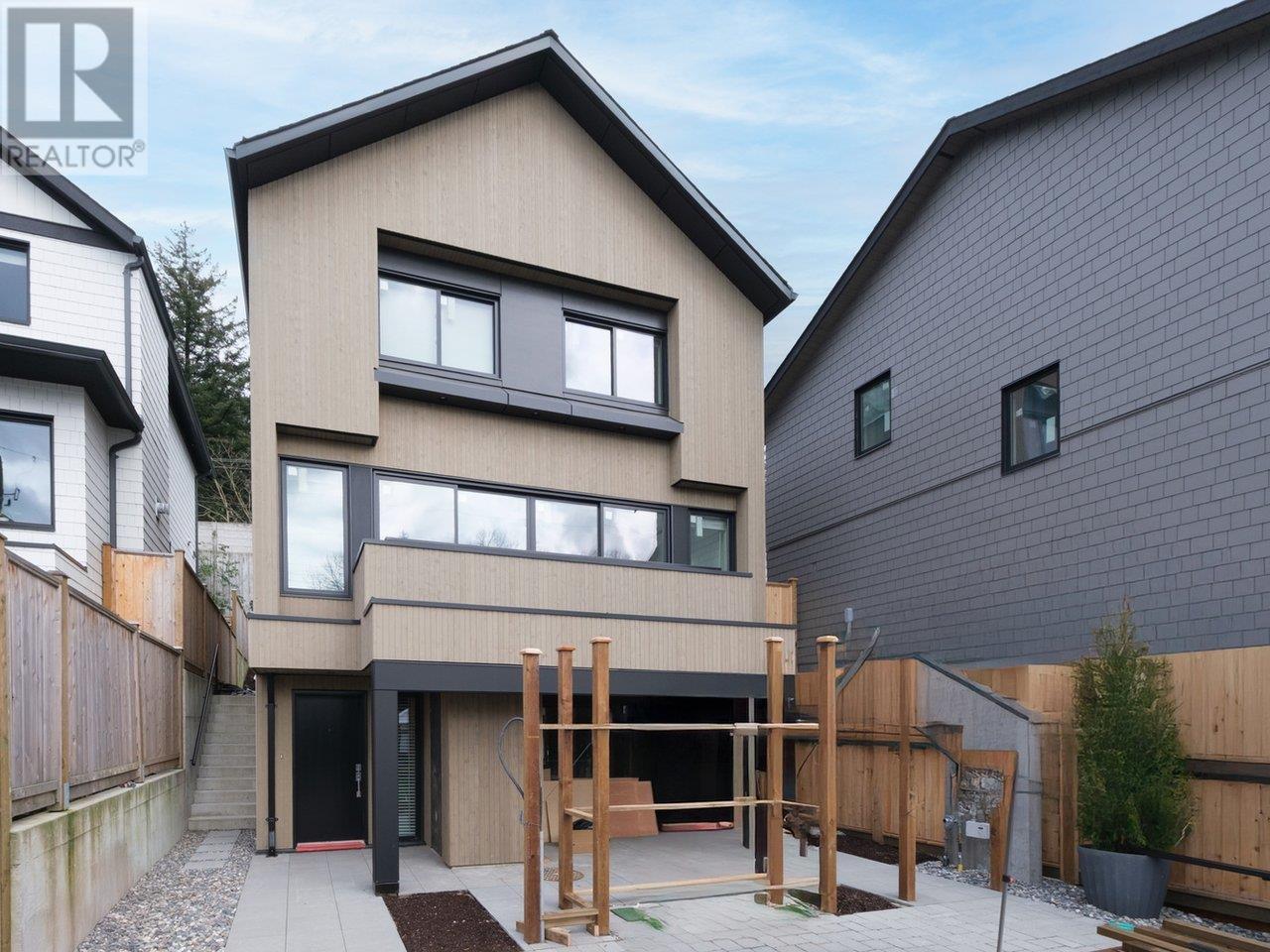 Photo 24 of 1119 E Keith Road, North Vancouver BC