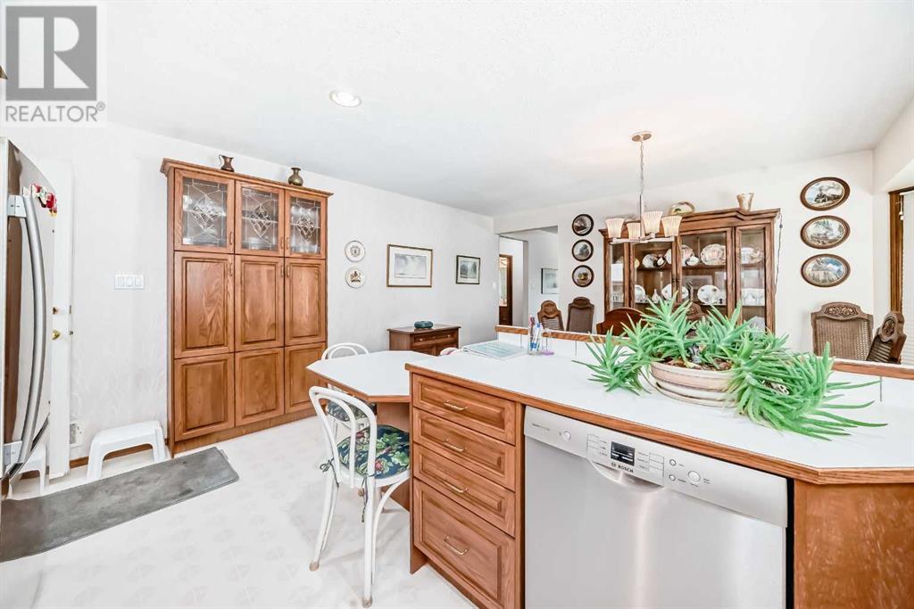 Single Family House Bungalow for Sale in  Conrad Drive NW Charleswood Calgary 