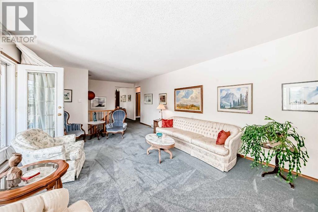 Single Family House Bungalow for Sale in  Conrad Drive NW Charleswood Calgary 