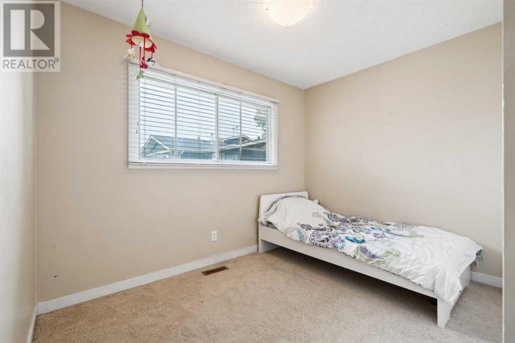 Single Family House for Sale in   Woodview Drive SW Woodlands Calgary 