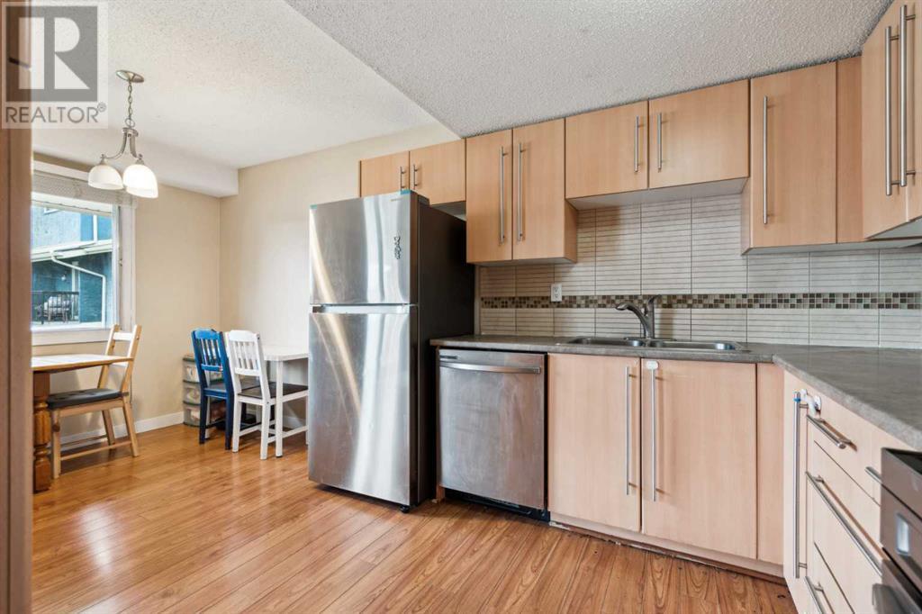 Single Family House for Sale in   Woodview Drive SW Woodlands Calgary 