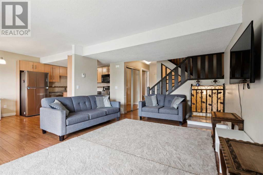 Single Family House for Sale in   Woodview Drive SW Woodlands Calgary 