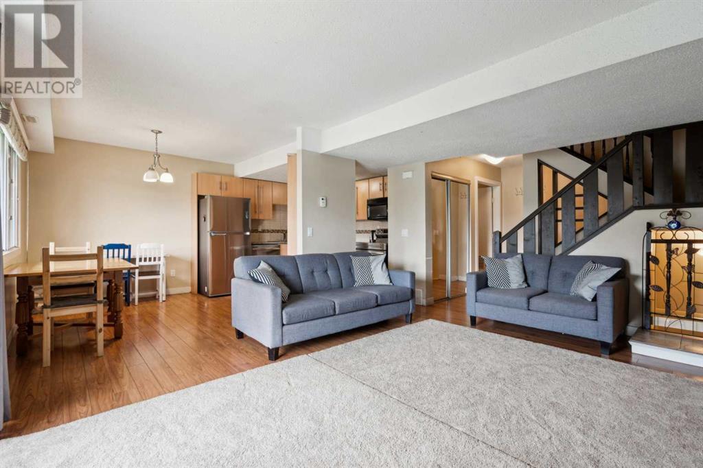 Single Family House for Sale in   Woodview Drive SW Woodlands Calgary 