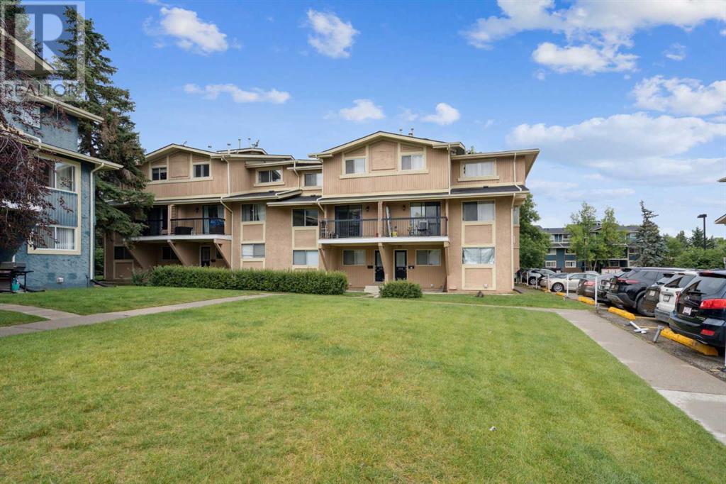 Single Family House for Sale in   Woodview Drive SW Woodlands Calgary 
