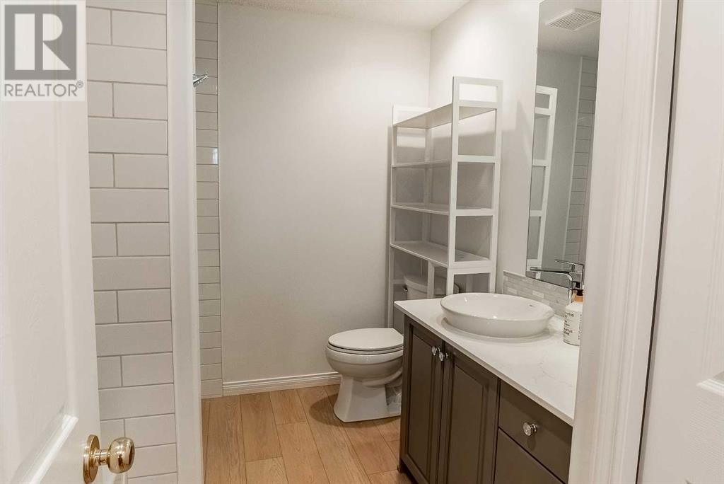 Single Family House for Sale in    Avenue SW Kingsland Calgary 
