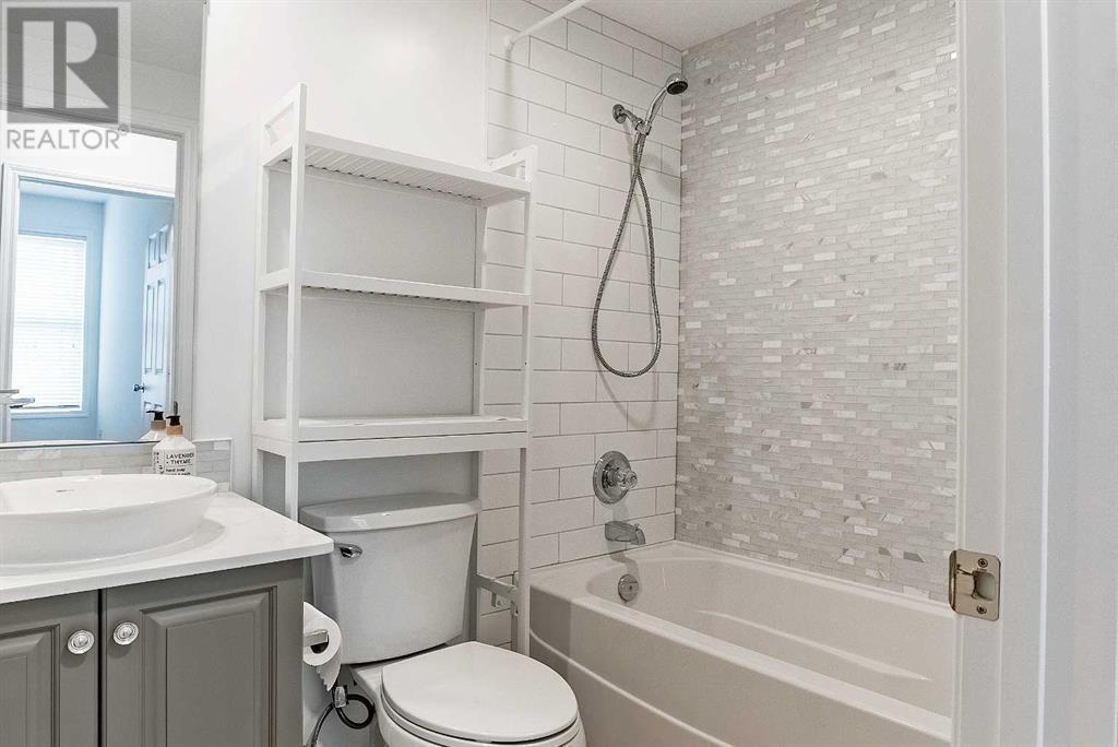 Single Family House for Sale in    Avenue SW Kingsland Calgary 