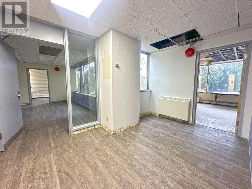 Photo 9 of 104 325 Archibald Street S, Thunder Bay ON