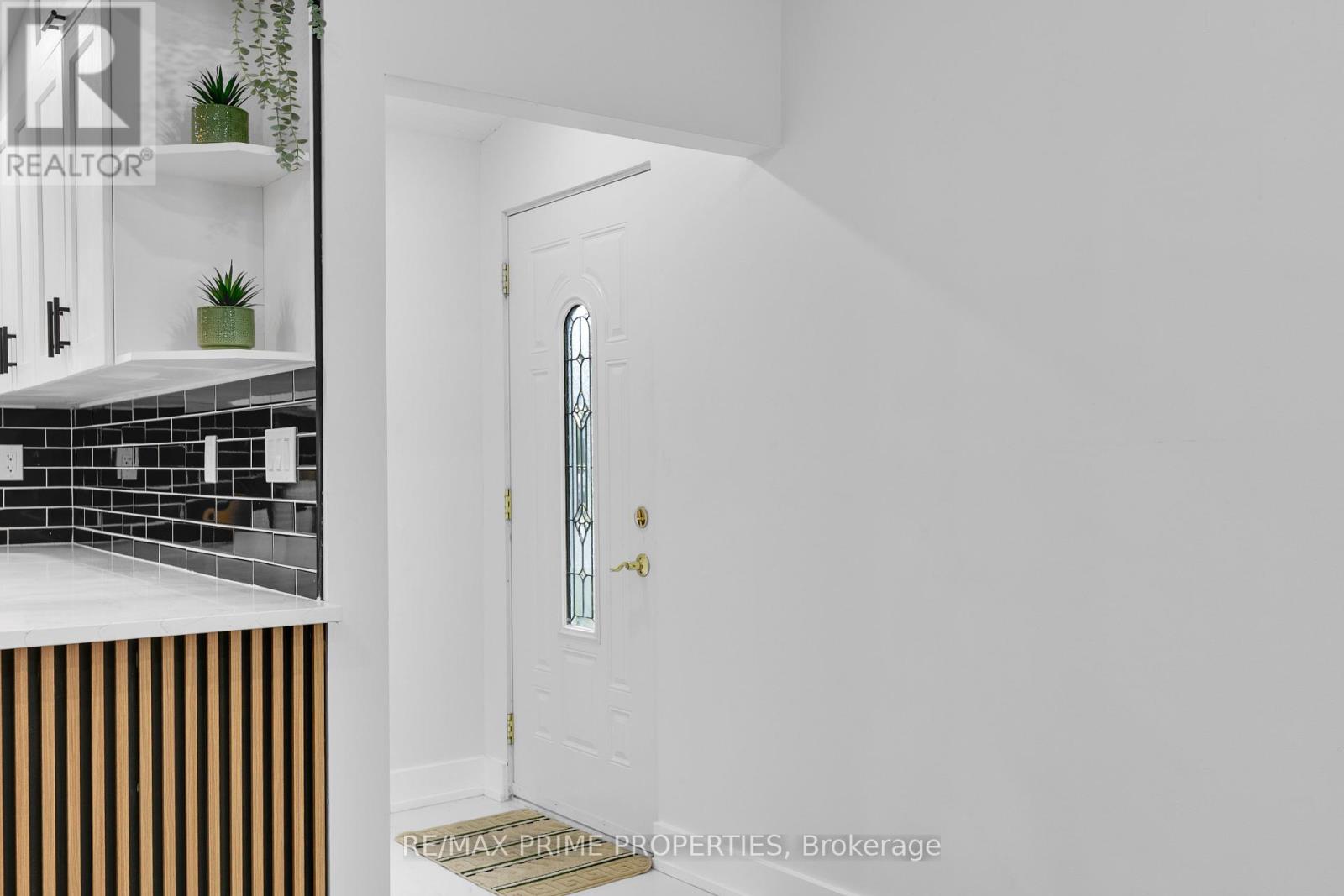 Photo 13 of 1035 Connery Avenue, Ottawa ON