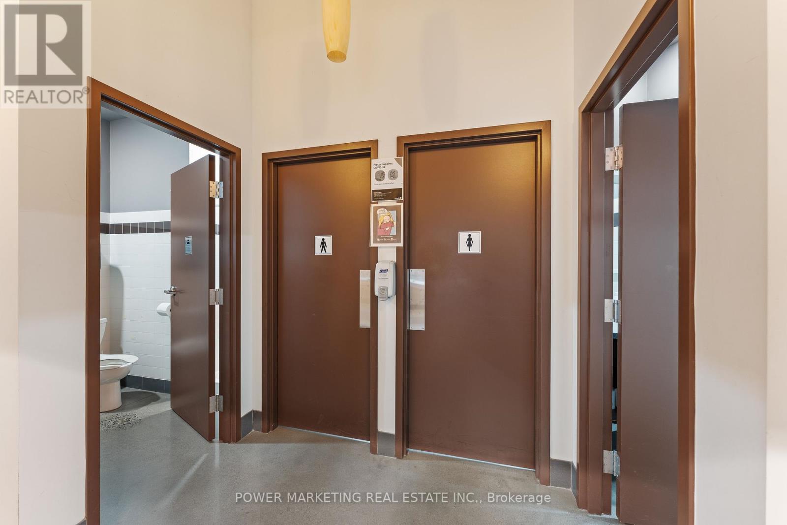 Photo 6 of 500 Lacolle Way, Ottawa ON