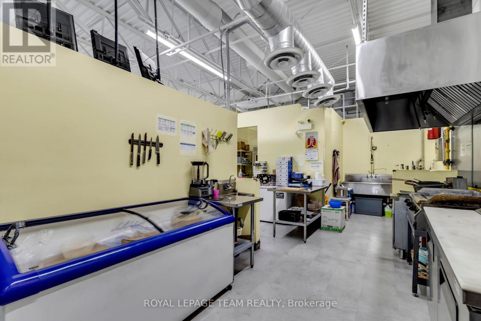 Photo 11 of 5 2150 Robertson Road, Ottawa ON