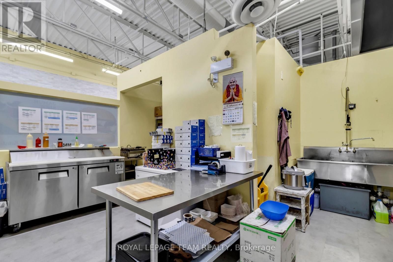 Photo 21 of 5 2150 Robertson Road, Ottawa ON