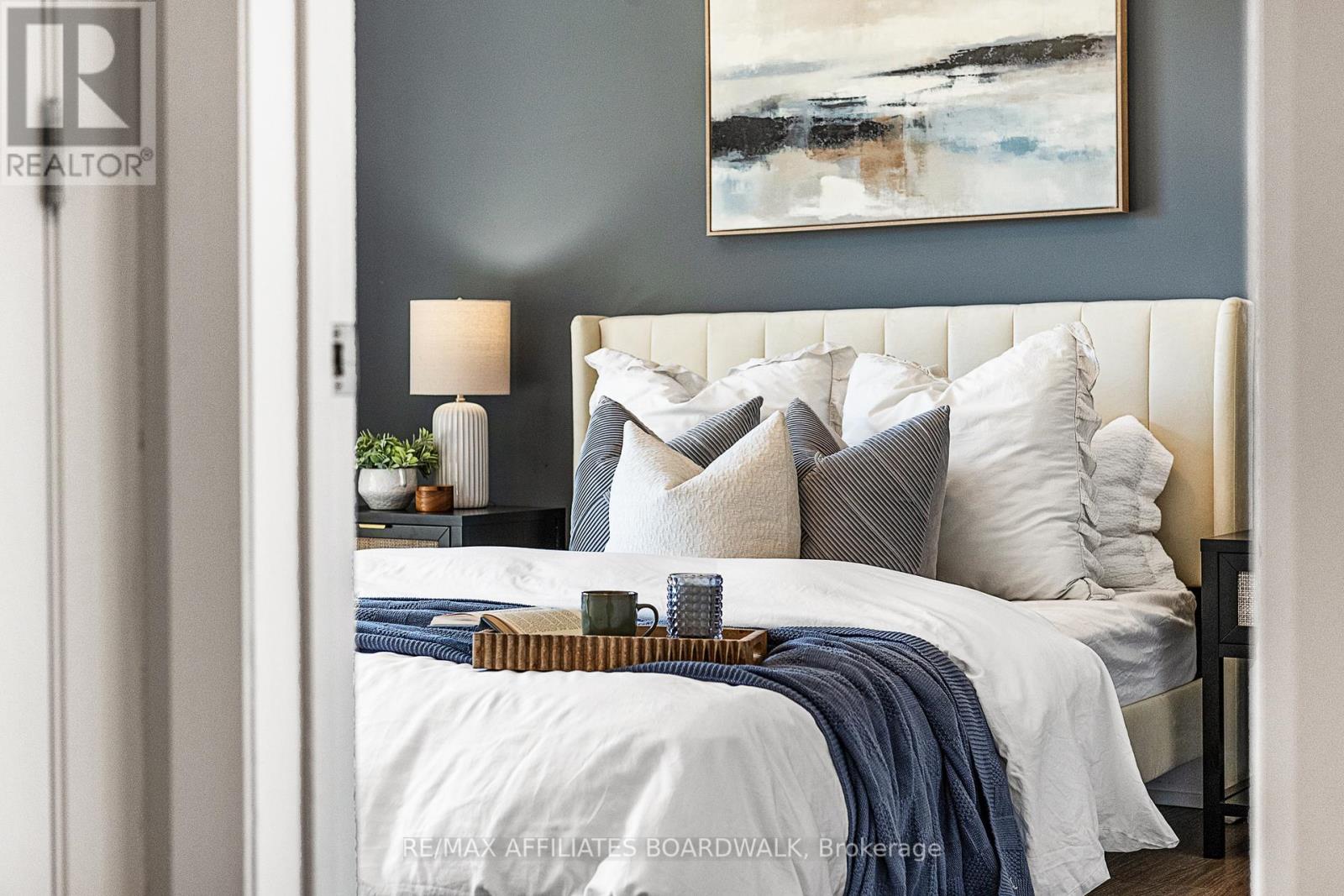 Photo 26 of 400 Cinnamon Crescent, Ottawa ON