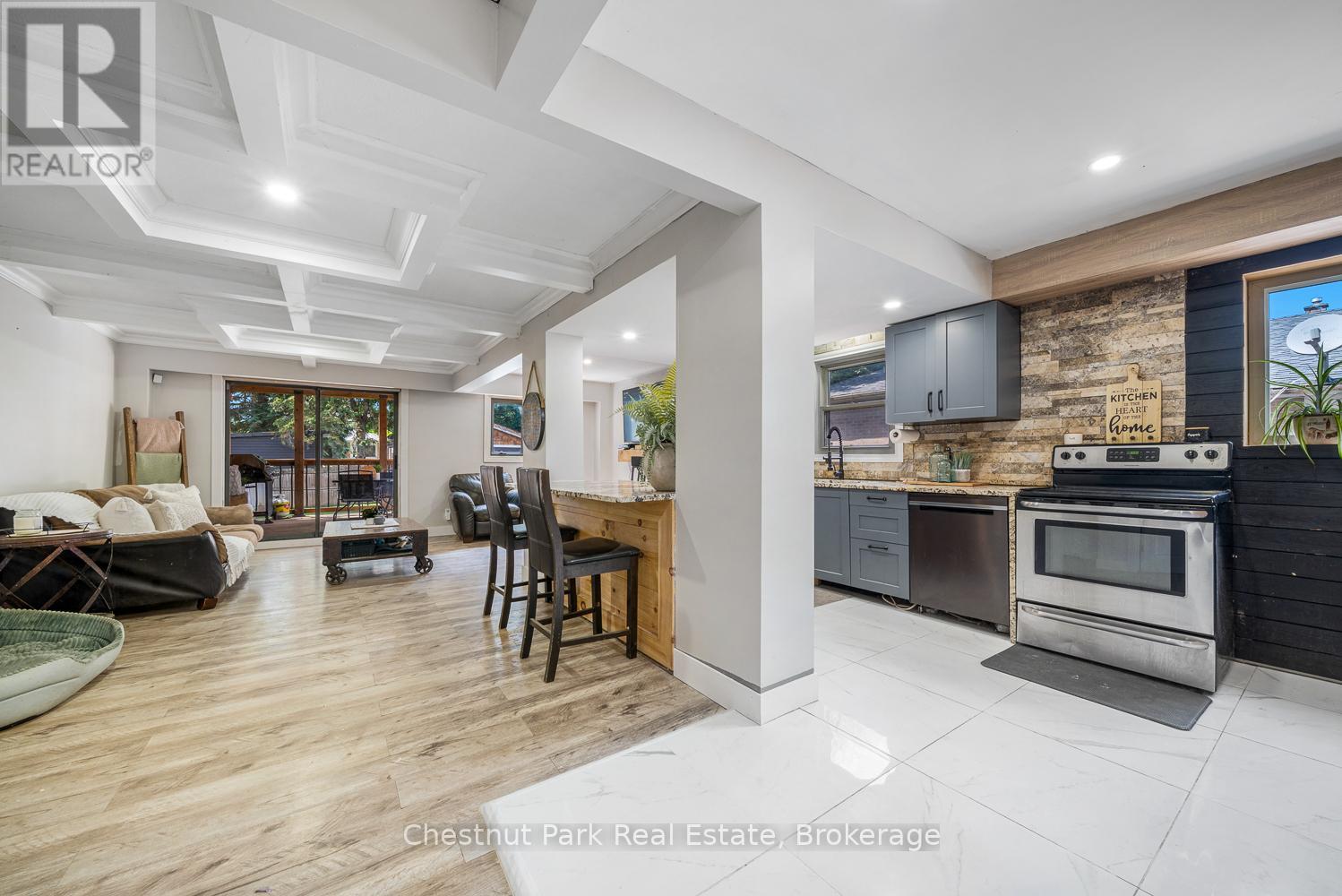 Photo 7 of 50 Stewart Avenue, New Tecumseth ON