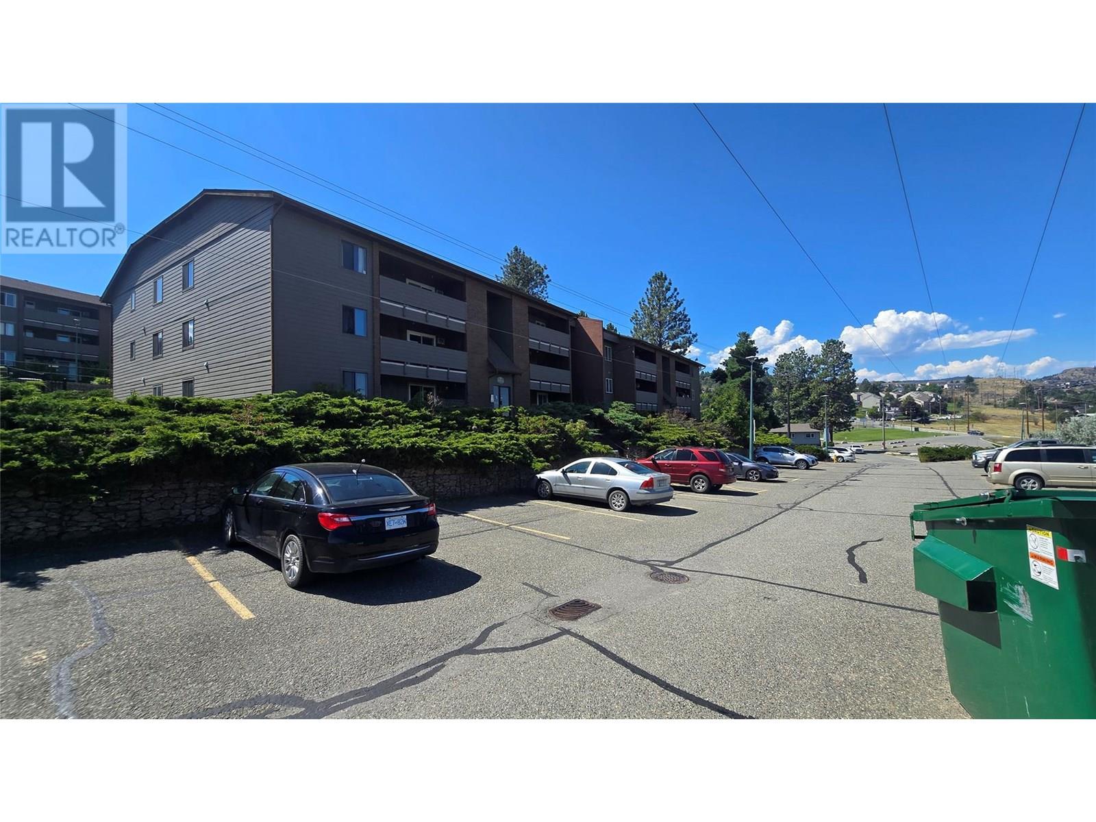 #211 44 WHITESHIELD S CRESCENT - 19